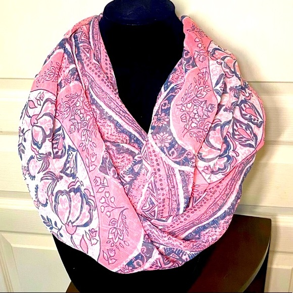 Infinity Scarf Boho Floral Pink - Picture 3 of 7